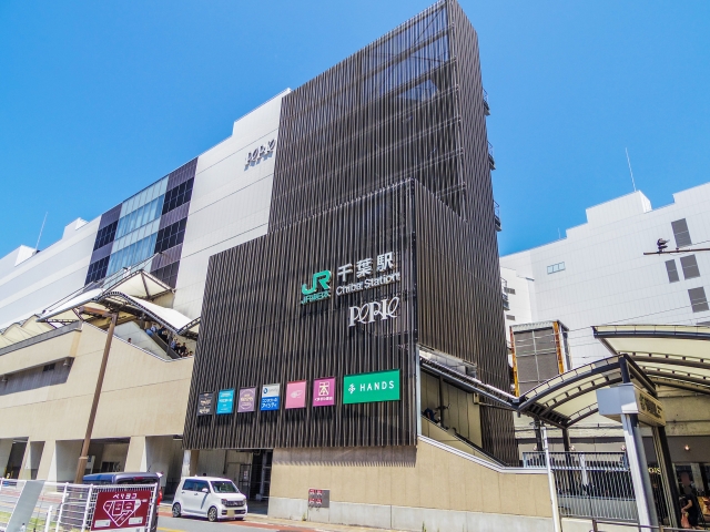 【千葉駅周辺のおすすめ駐車場】混雑状況や観光スポット情報