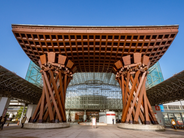 金沢観光のスタート地点!JR金沢駅のアクセス方法とお出かけ情報