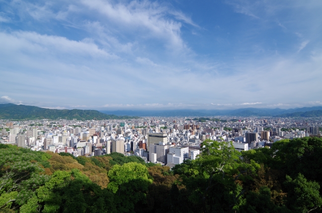 伊予鉄松山市駅まで徒歩圏内の駐車場