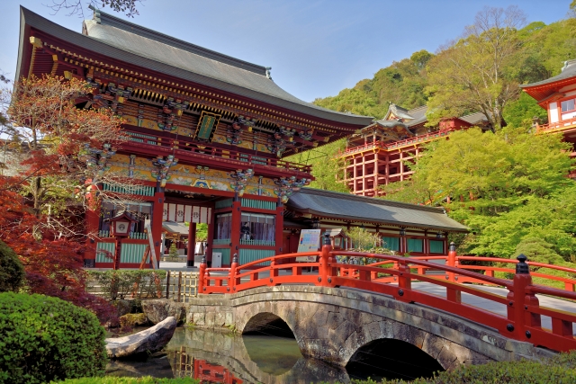 【祐徳稲荷神社周辺のおすすめ駐車場】混雑状況や公式情報と観光スポット