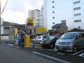 タイムズ布施駅前第１２