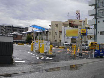 タイムズ新在家南町４丁目