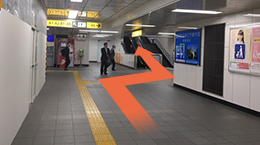 都営浅草線「大門駅」A6出口の構内画像