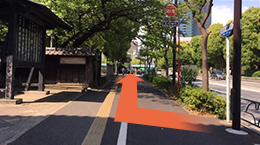 増上寺前の歩道の画像