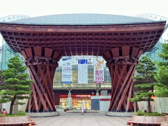 金沢観光のスタート地点！JR金沢駅のアクセスとお出かけ情報特集