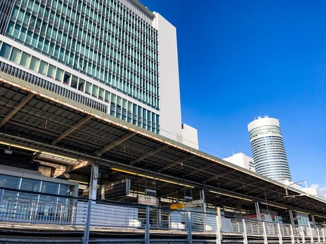 横浜市の新幹線駅！新横浜駅までのアクセス方法とお出かけスポット情報