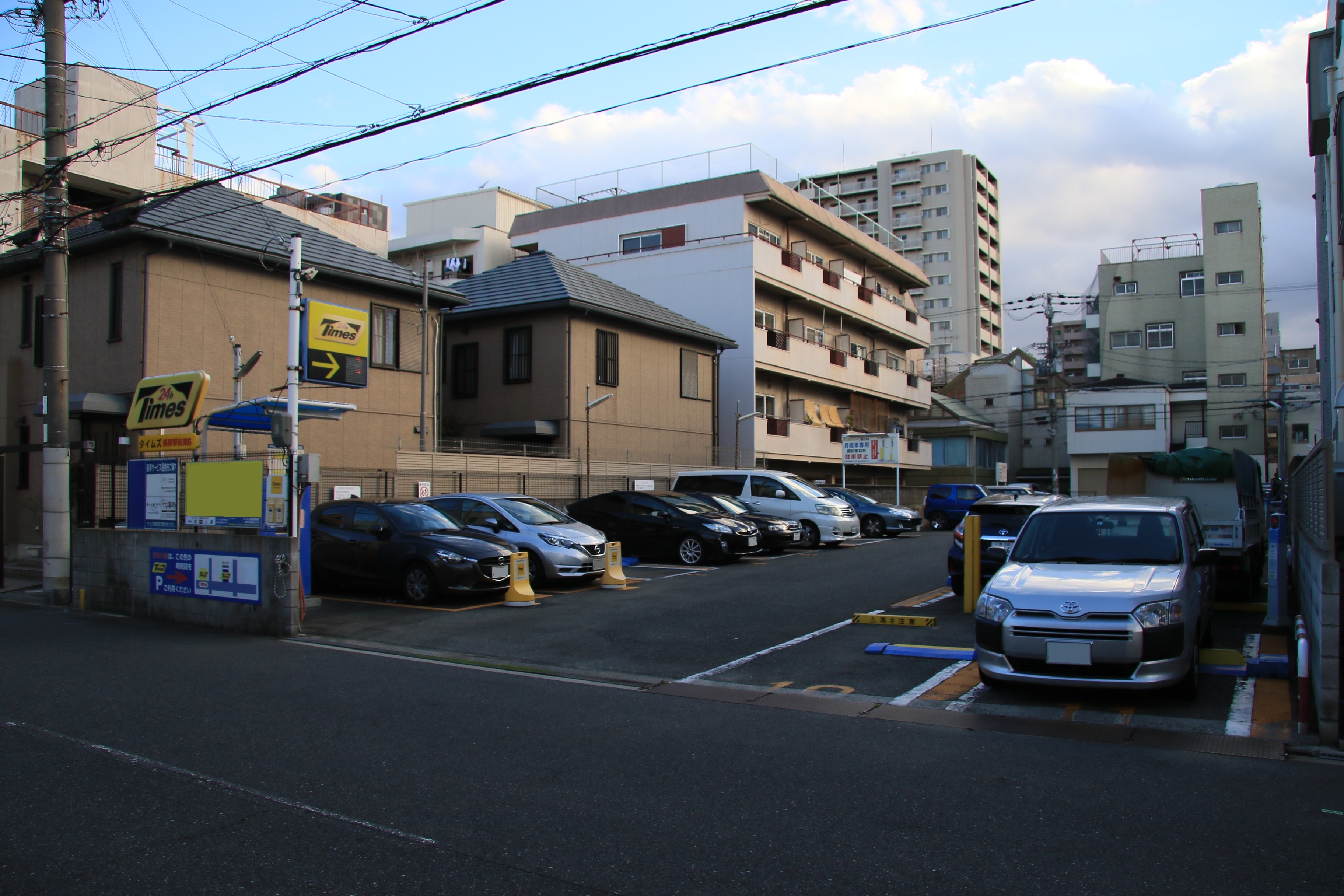 タイムズ長居駅前第6