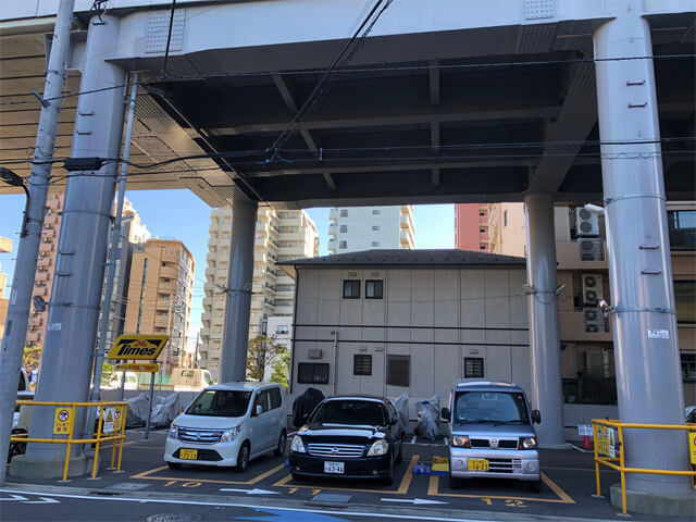 タイムズ京急蒲田3丁目高架下