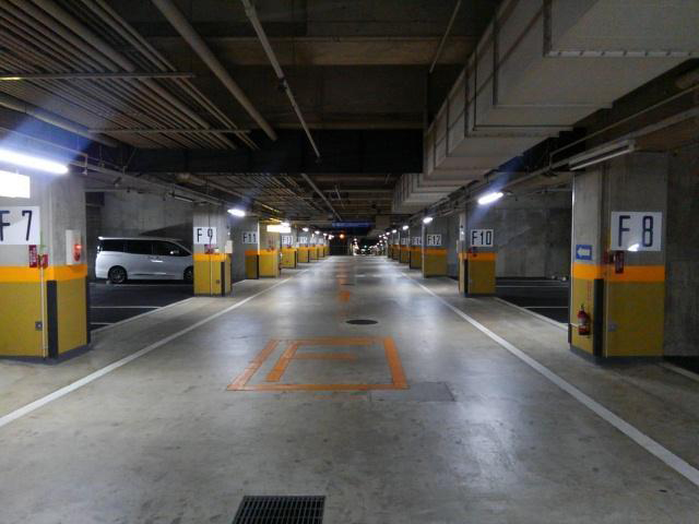 タイムズ県営幕張地下第1駐車場