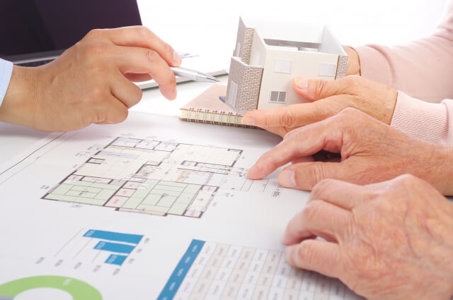 二世帯住宅の建て替えをきっかけに庭の土地活用を検討